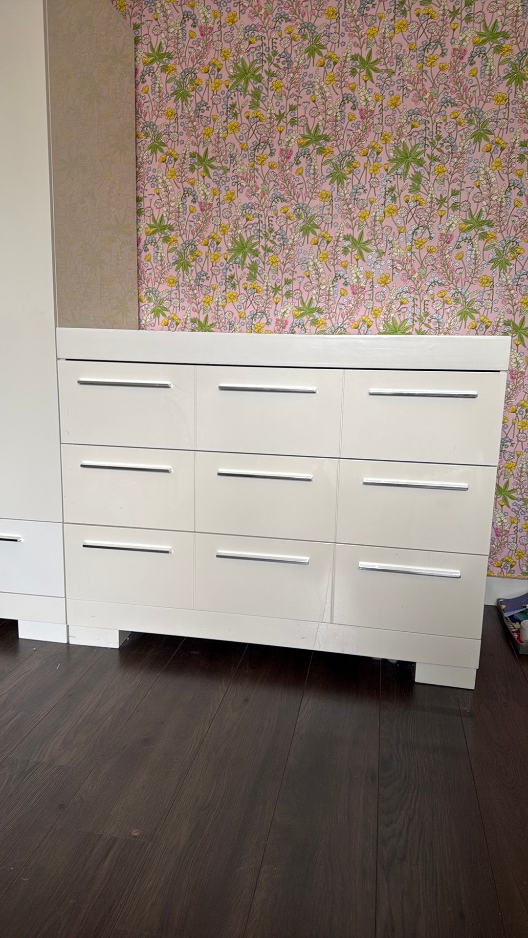 Commode / Hoogglans witte ladekast met 3 grote laden., Huis en Inrichting, Kasten | Ladekasten, Ophalen, Gebruikt, 100 tot 150 cm