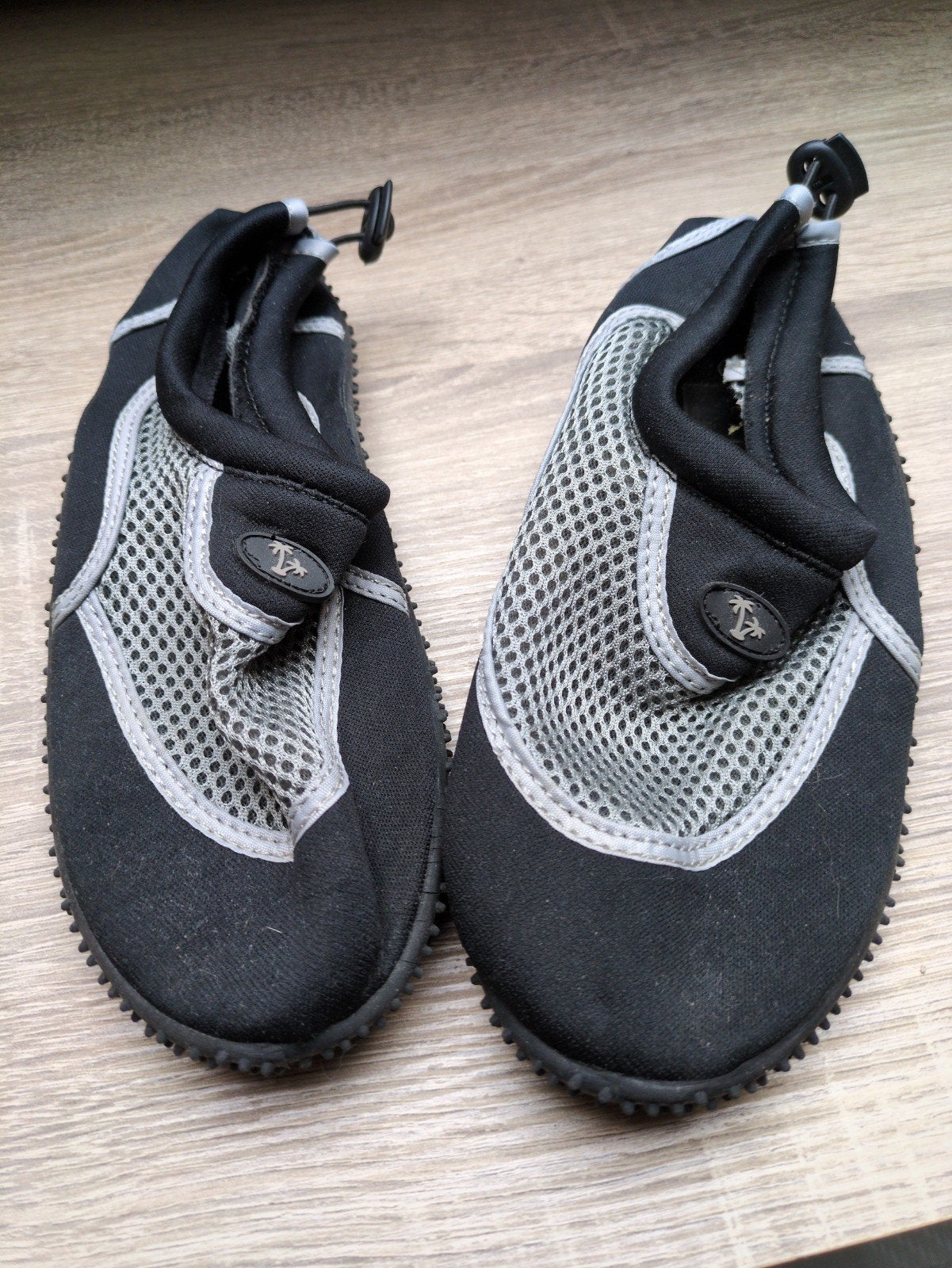Waterschoenen maat 34 grijs, Kinderen en Baby's, Kinderkleding | Schoenen en Sokken, Gebruikt, Jongen of Meisje, Overige typen