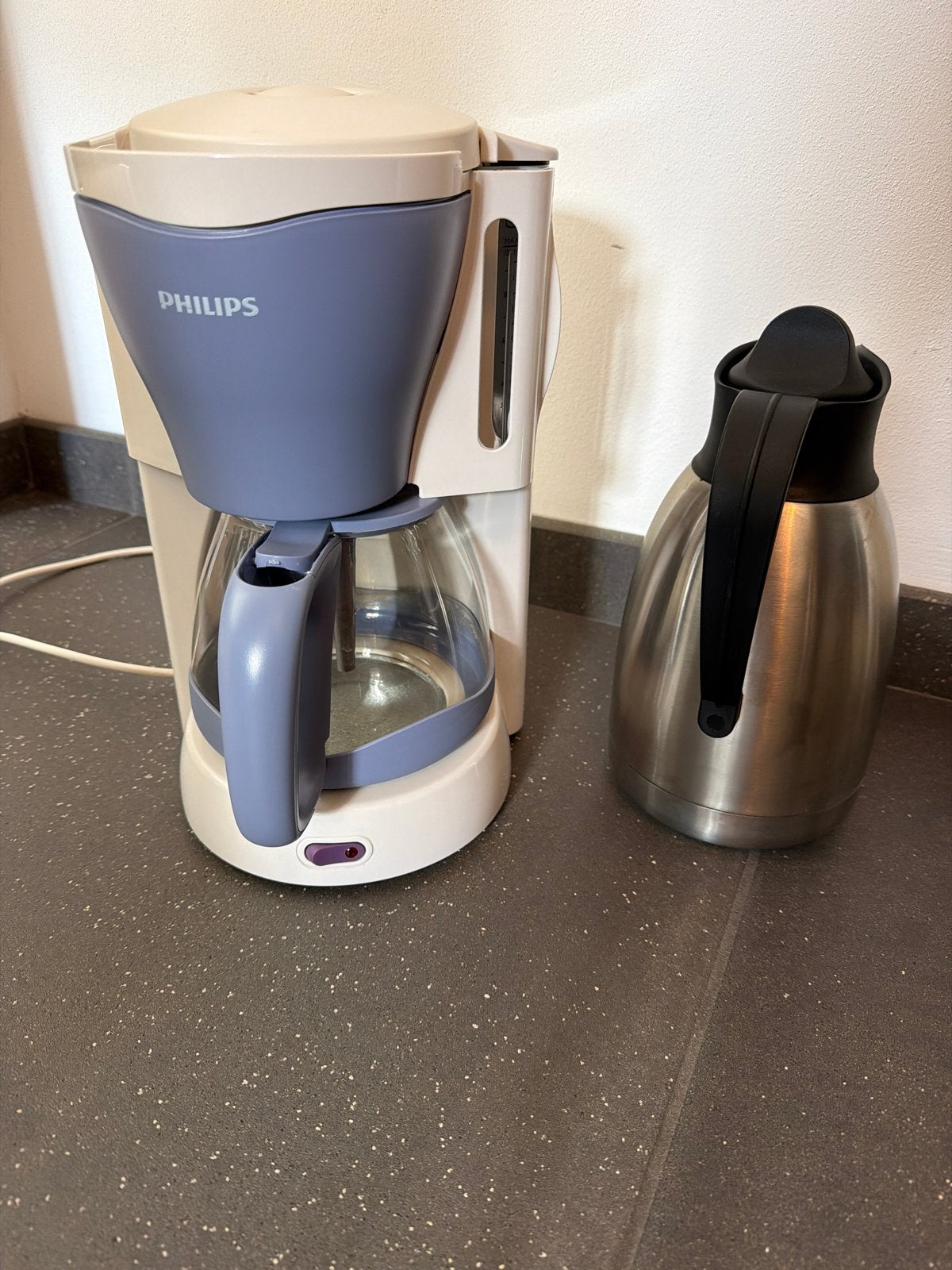 Philips Koffiezetapparaat met thermoskan, Gebruikt, 10 kopjes of meer, Koffiemachine, Gemalen koffie