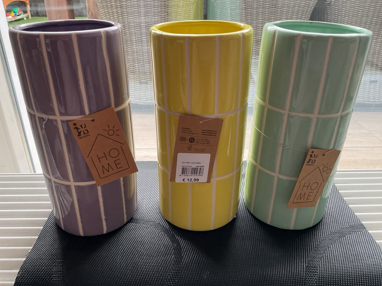 Set van 3 Nieuwe Gestreepte Vazen - Paars, Geel, Mintgroen, Nieuw, Ophalen of Verzenden, Steen/keramiek, Meerkleurig
