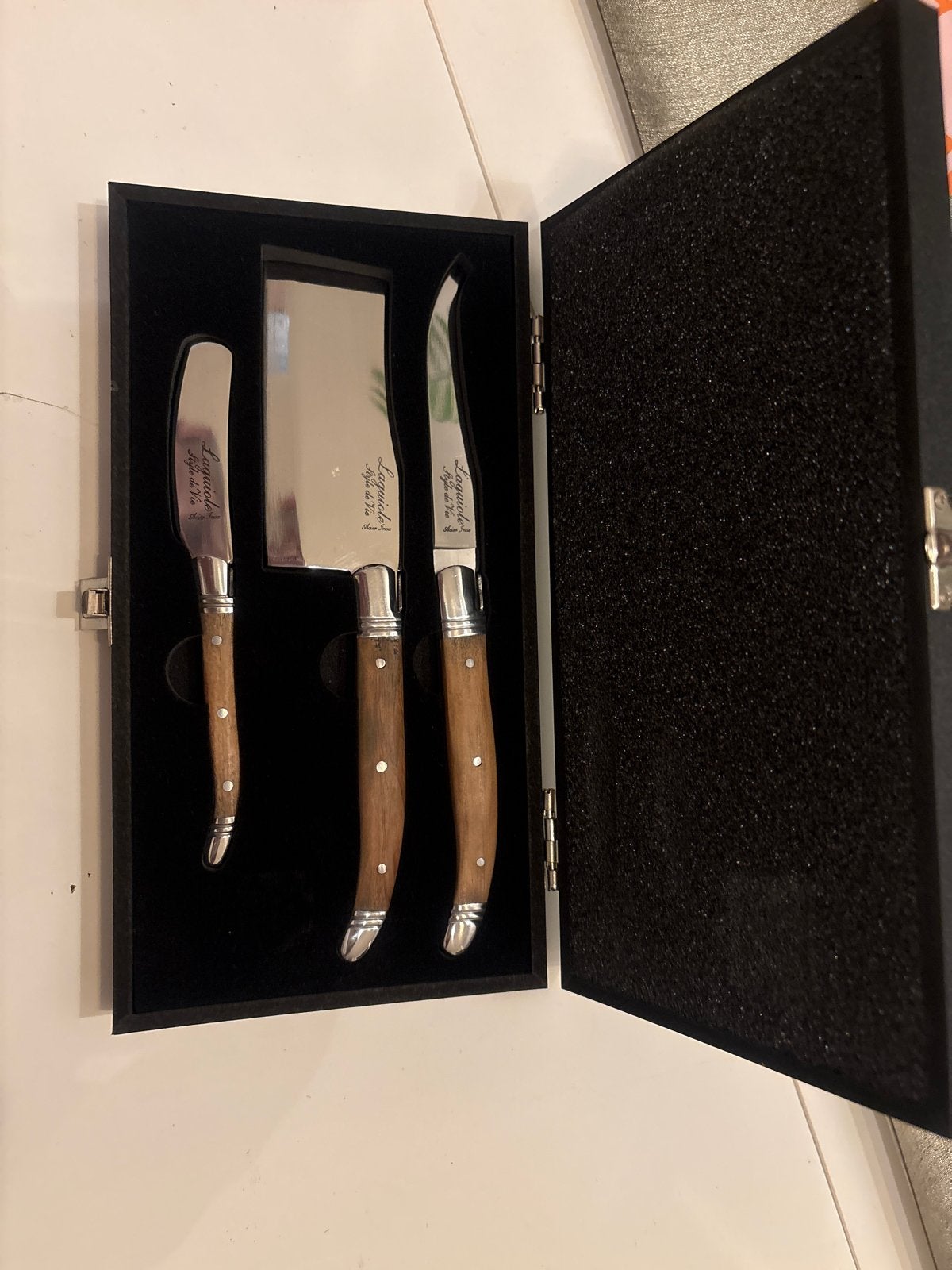 Nieuwe Laguiole kaas set met diverse mesjes in doos, Bestekset, Ophalen of Verzenden, Messenset, Hout