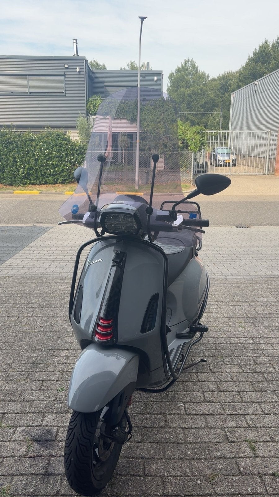 Nardo Grey Vespa sprint 80cc, Fietsen en Brommers, Ophalen, Zo goed als nieuw, Benzine