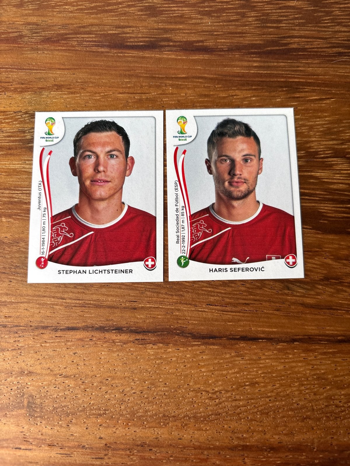 Panini WK 2014 Stickers: Lichtsteiner & Seferović, Hobby en Vrije tijd, Stickers en Plaatjes, Ophalen of Verzenden, Zo goed als nieuw
