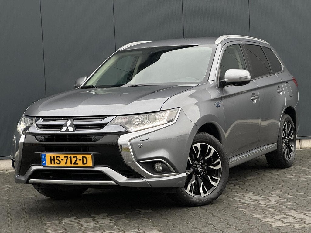 Mitsubishi Outlander 2.0 PHEV Executive Edition Leder - DAB+, Auto's, Mitsubishi, 1998 cc, 4 cilinders, 1820 kg, Bedrijf