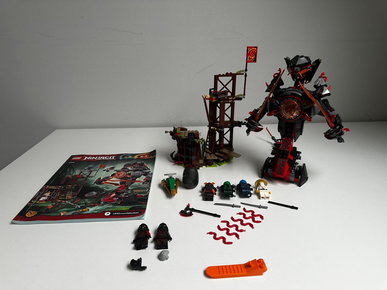 Lego Ninjago 70626, Kinderen en Baby's, Speelgoed | Duplo en Lego, Ophalen, Zo goed als nieuw
