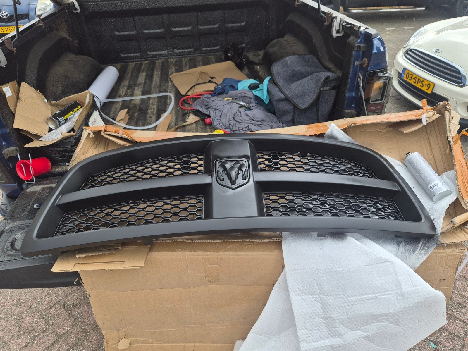 Dodge RAM 1500 Grille Mat Zwart + RAM Logo's (2011 4e gen), Ophalen of Verzenden, Achter, Dodge