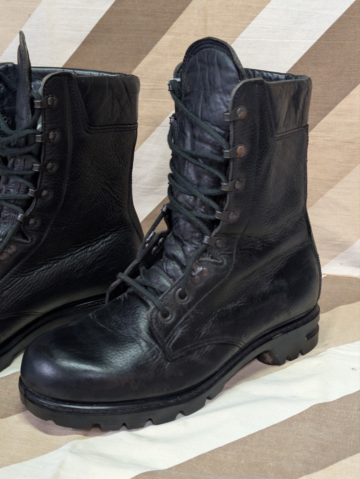 Bata M90 M400 Legerkisten Maat 43 ZGAN, Bata, Zwart, Boots, Ophalen of Verzenden