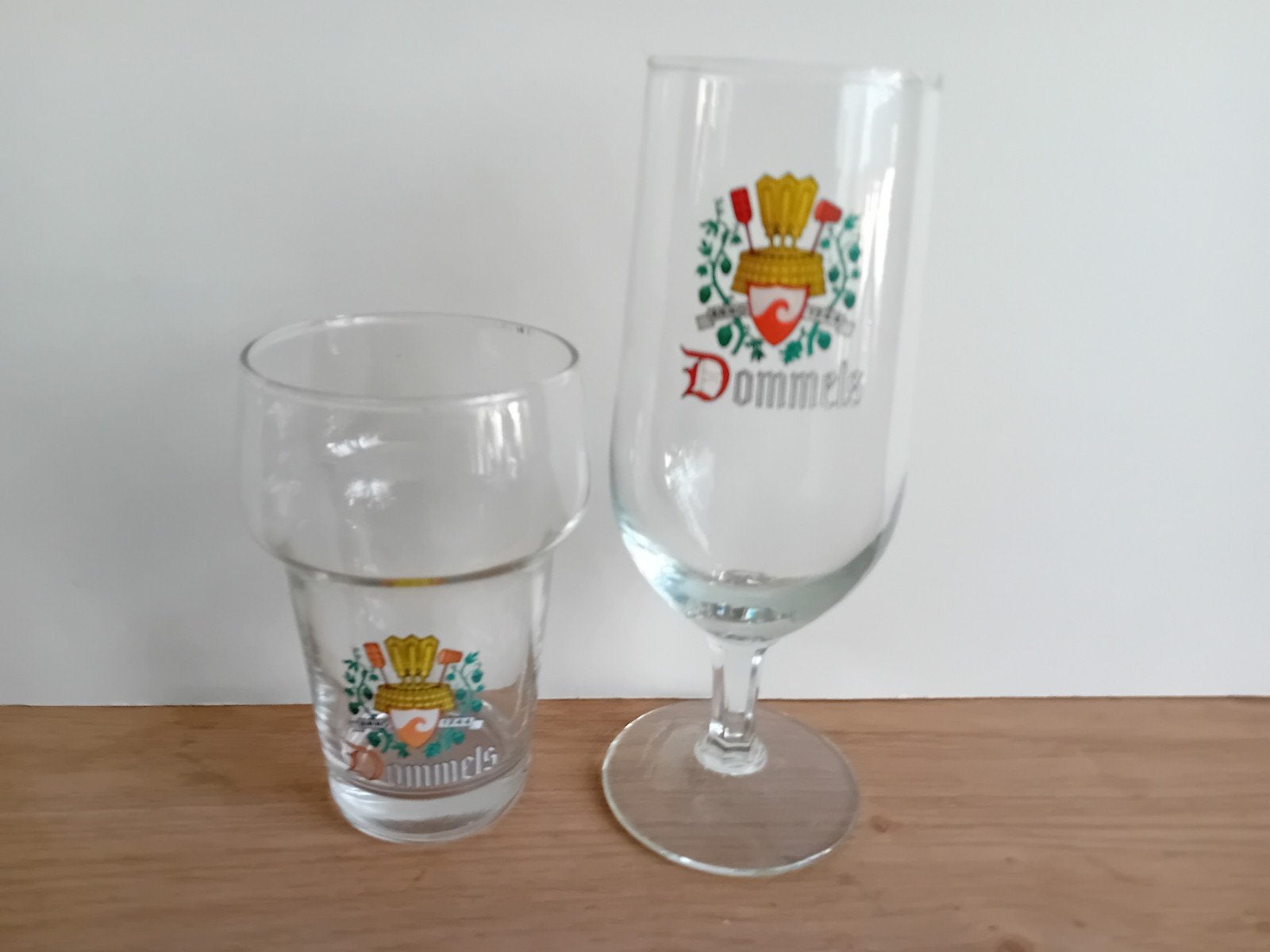 2 Dommels glazen zonder ch, Ophalen of Verzenden, Zo goed als nieuw, Glas of Glazen, Dommelsch