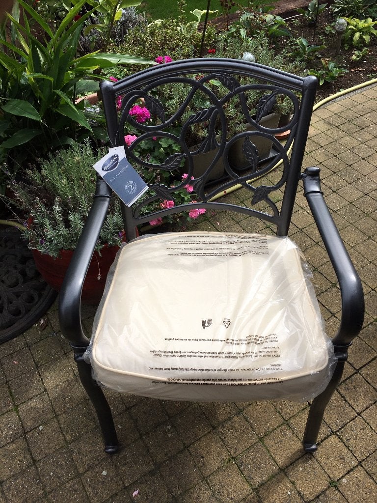 Acht Bukatchi tuinstoelen, Ophalen, Nieuw