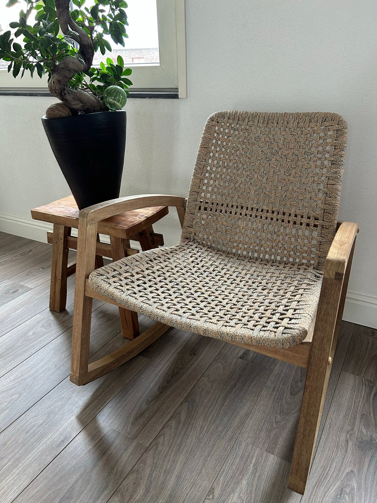 Kave Home Thana schommelstoel - Hout en touw, Ophalen, Bruin, Zo goed als nieuw, Eén