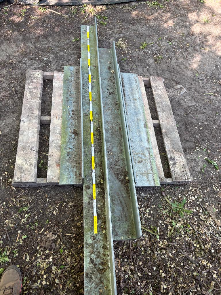 L ijzer / hoek ijzer, Doe-het-zelf en Verbouw, Metalen, Ophalen, Zo goed als nieuw, IJzer