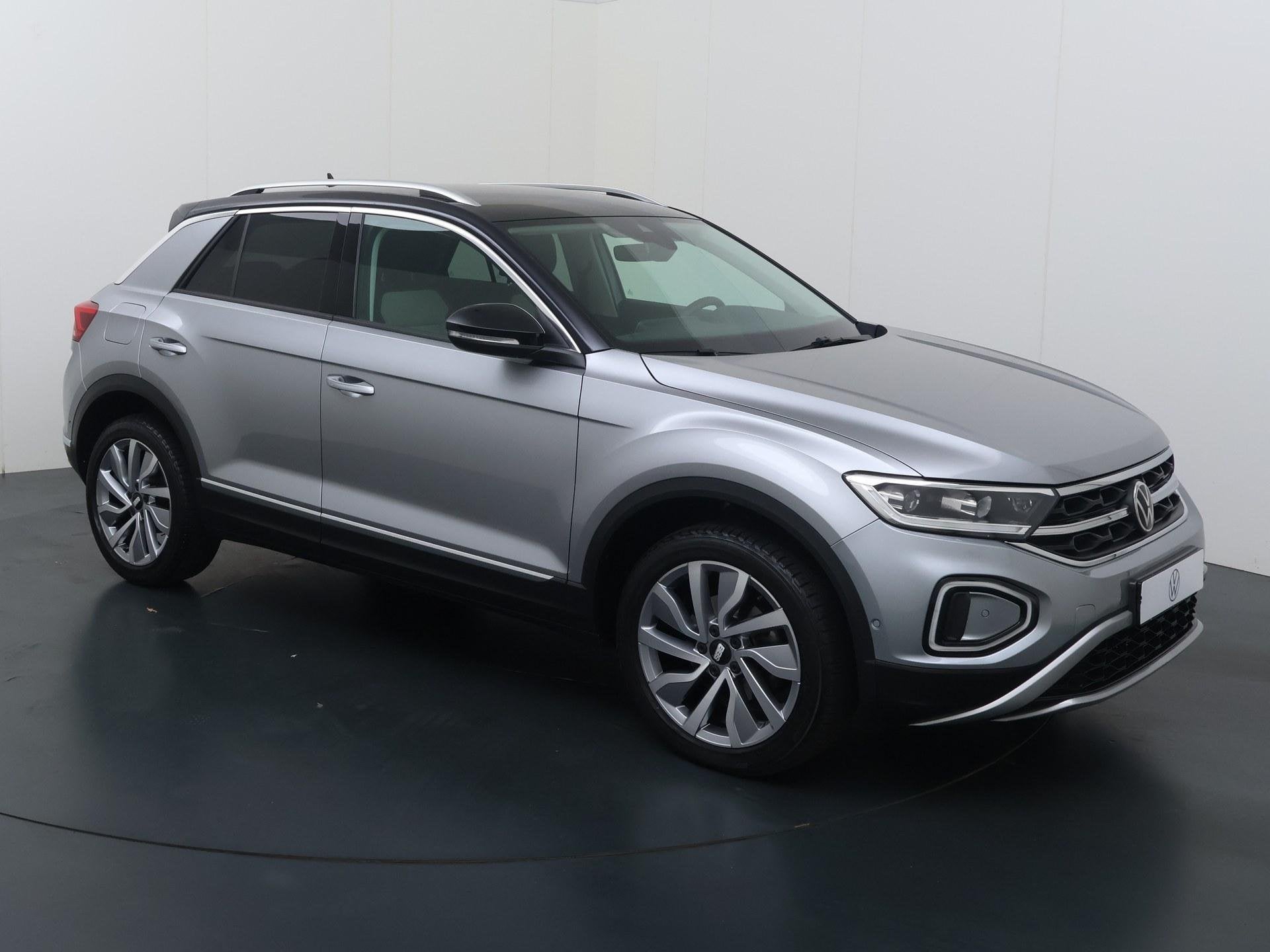 Volkswagen T-Roc 1.5 TSI Style | 150 PK | Automaat | Adaptiv, Auto's, Volkswagen, Euro 6, 4 cilinders, Bedrijf, Grijs