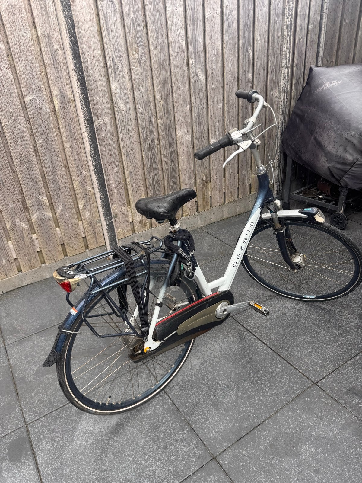 Gazelle damesfiets met versnellingen en terugtraprem, Fietsen en Brommers, Fietsen | Dames | Damesfietsen, Ophalen, Versnellingen