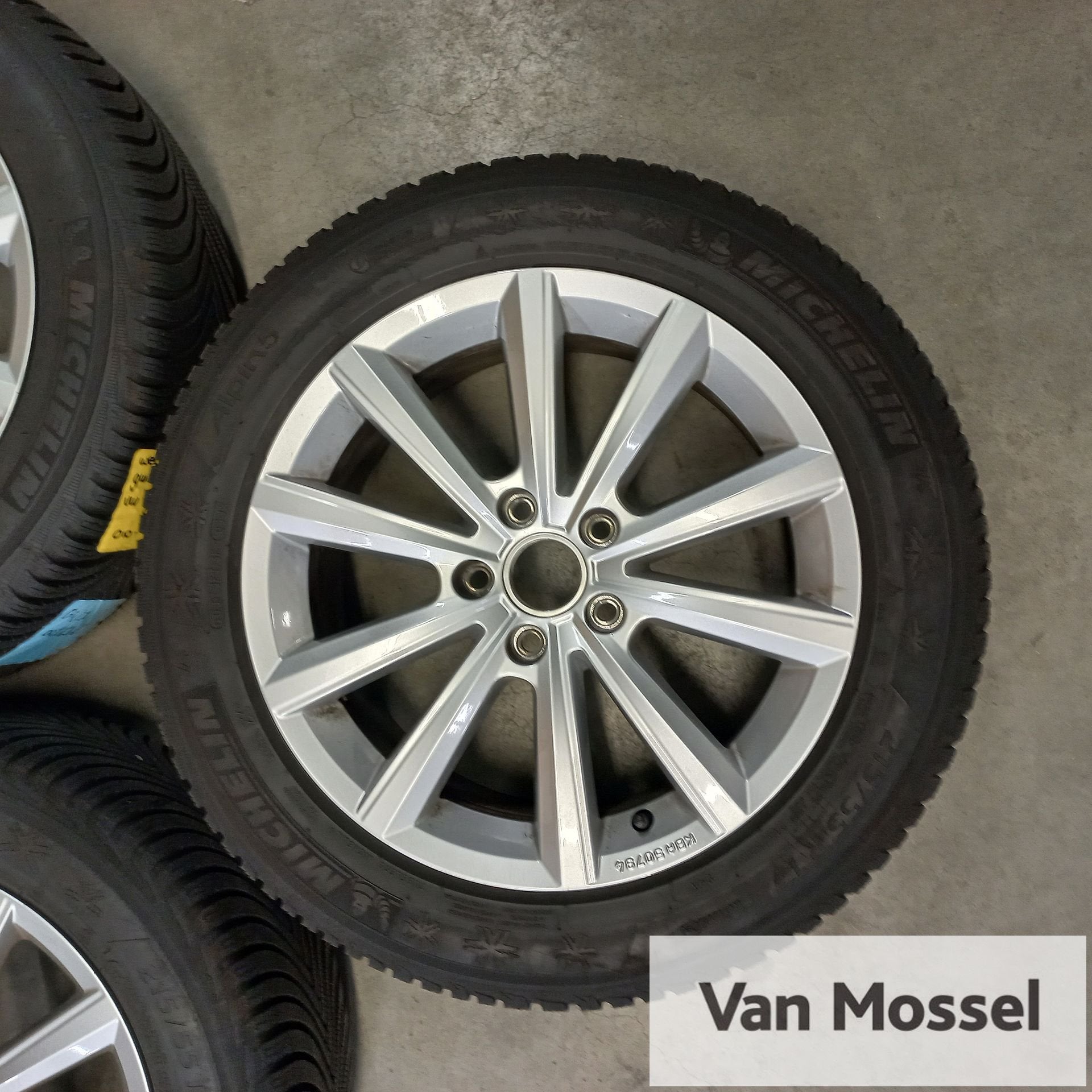 Volkswagen T-Roc Michelin Alpin 5 215/55/R17 94V, -, -, Banden en Velgen, 17 inch