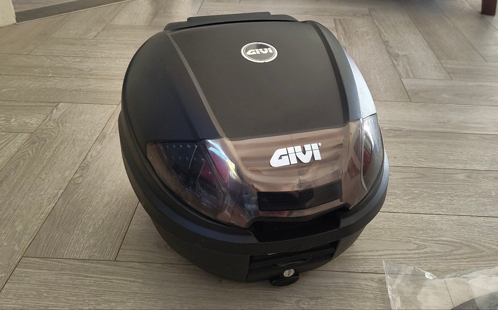 Givi topkoffer E300 met rugsteun, Ophalen, Zo goed als nieuw