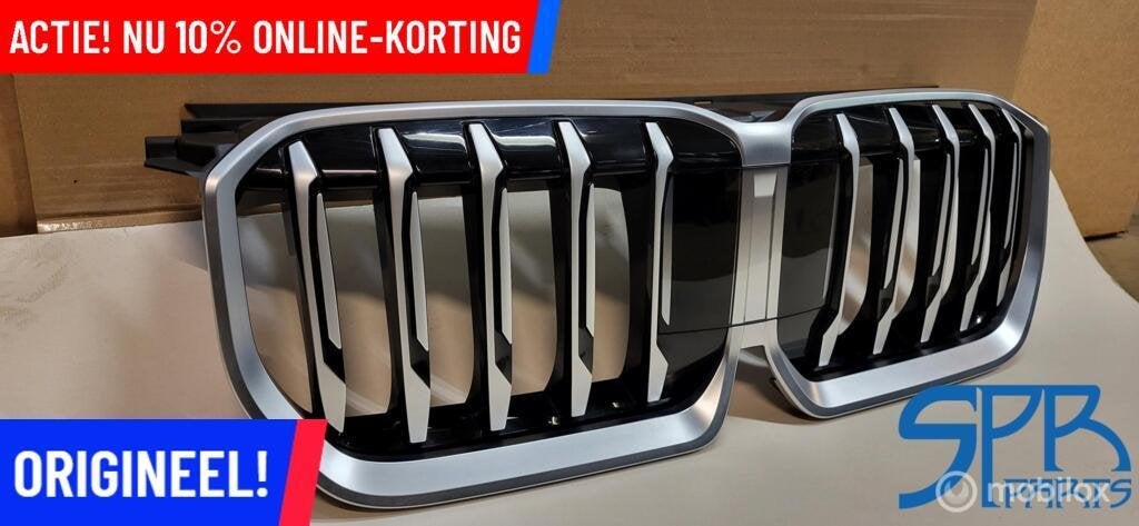 Grille BMW X1 U11 NIER GRILL CHROOM NIEREN ZWART ACC OPTIE, Auto-onderdelen, Gebruikt, Ophalen of Verzenden, BMW, BMW