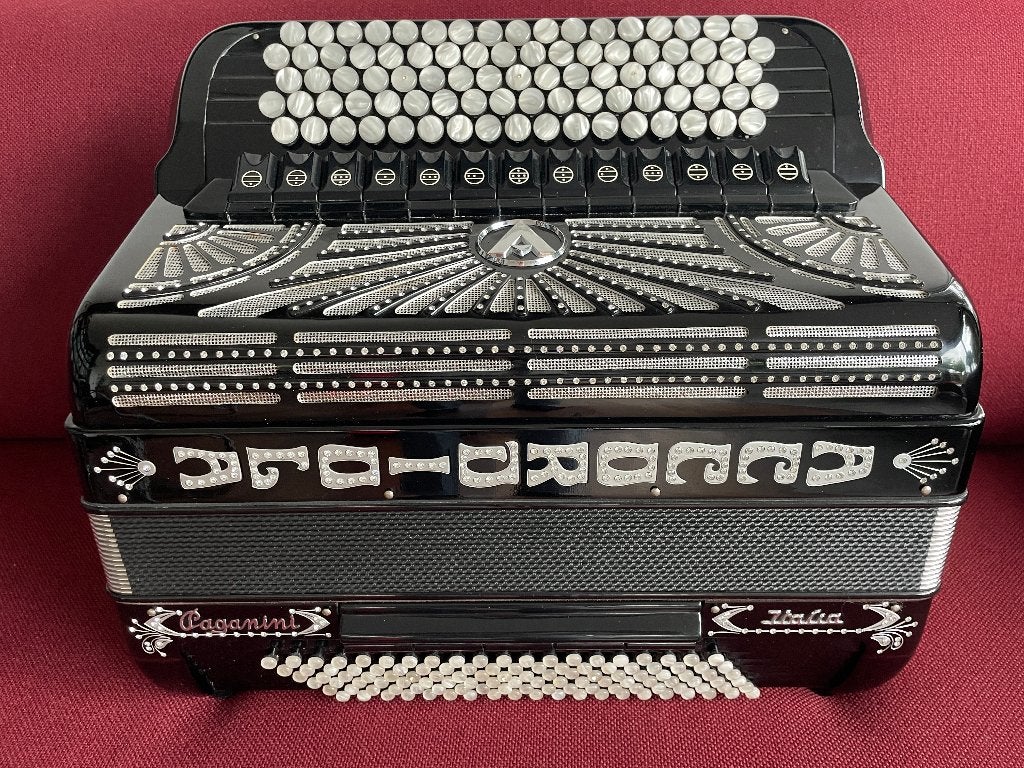 Accordiola Paganini knopaccordeon .5 korig.Cassotto .Bgriff., Muziek en Instrumenten, Accordeons, Met koffer, Ophalen of Verzenden