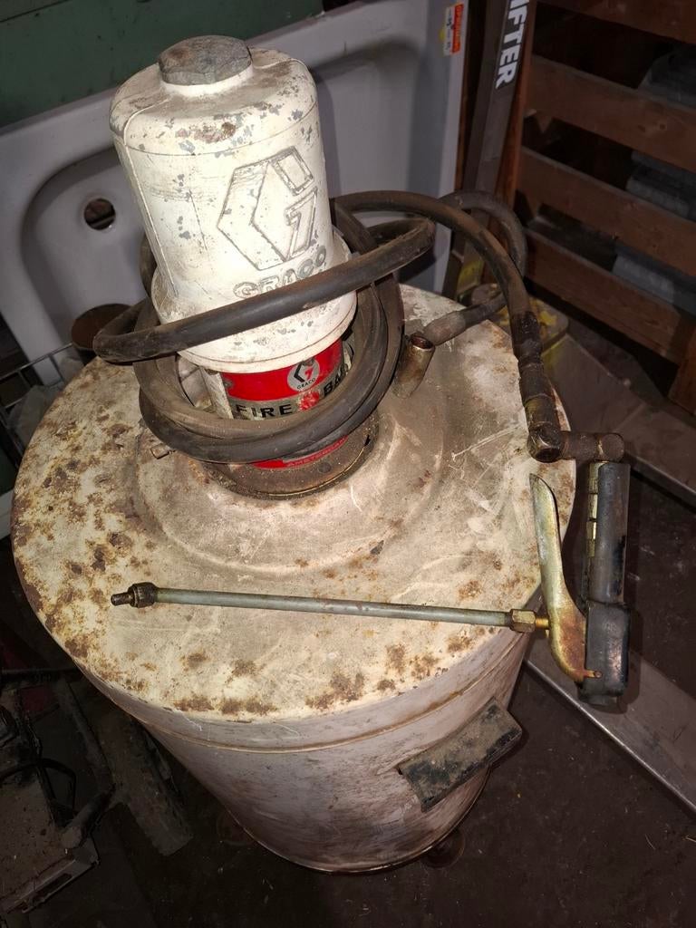 Graco Fire-Ball 300 pomp - Oliepomp - Vetpomp, Ophalen of Verzenden, Gebruikt