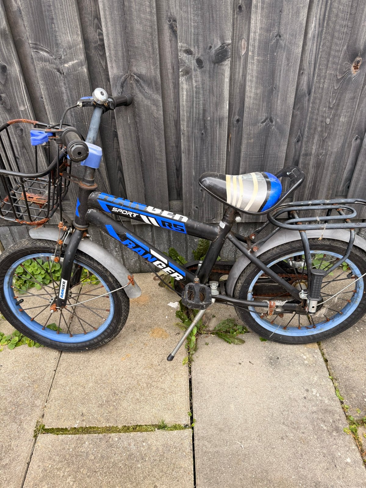 Kinderfiets 16 inch met mandje en bagagedrager, Ophalen of Verzenden, Gebruikt, Terugtraprem, 16 tot 20 inch