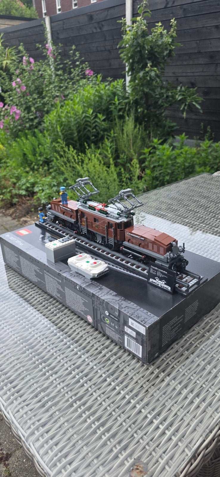 LEGO Crocodile locomotive (10277) evt met powered up, Ophalen of Verzenden, Zo goed als nieuw