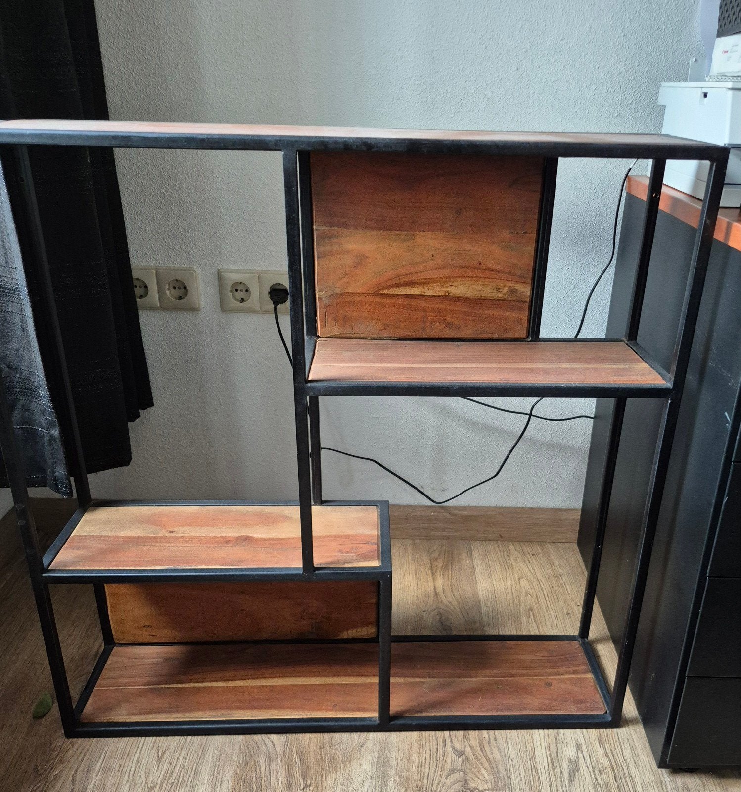 Wandrek 82x82x20 - Industrieel Design, Ophalen, Gebruikt