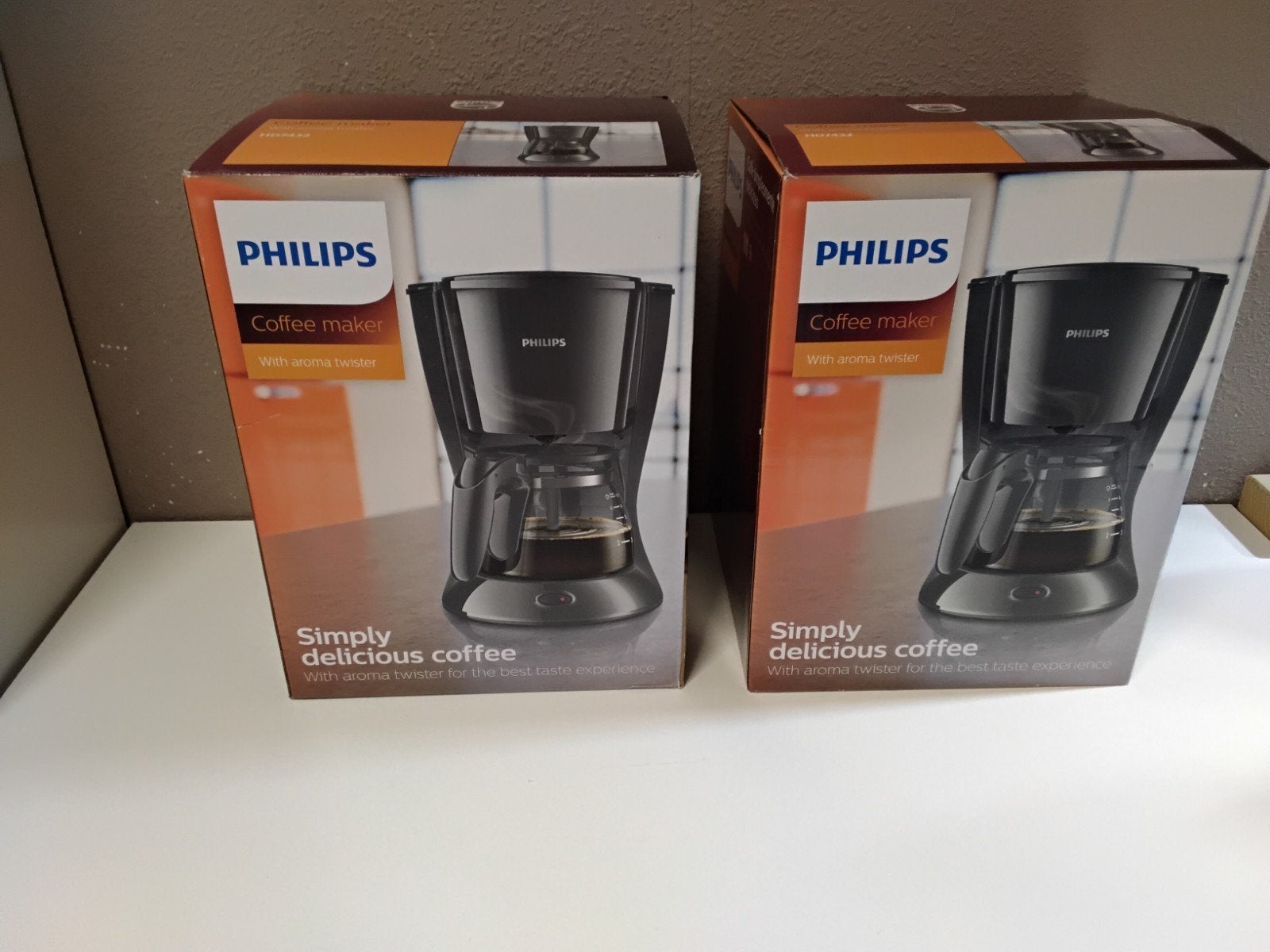 NIEUWE Philips HD7432 Koffiezetapparaat met Aroma Twister, Witgoed en Apparatuur, Ophalen, Gemalen koffie, 4 tot 10 kopjes, Koffiemachine