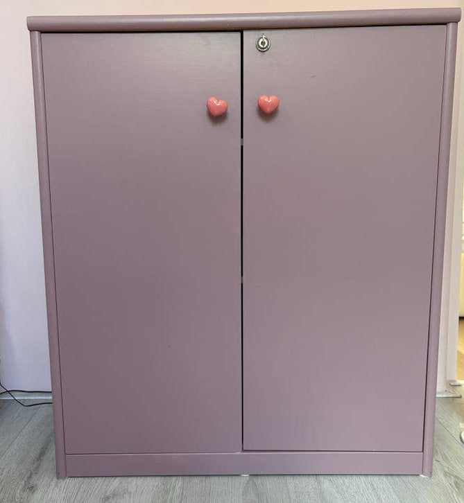 Roze kastje met hartjes knopjes mat afgewerkt en afsluitbaar, Verzenden, Gebruikt
