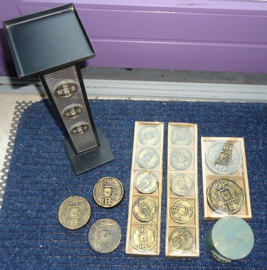 Te koop zwart metalen kandelaar + bijpassende nieuwe kaarsen, 35 cm, Ophalen of Verzenden, Zo goed als nieuw, Metaal