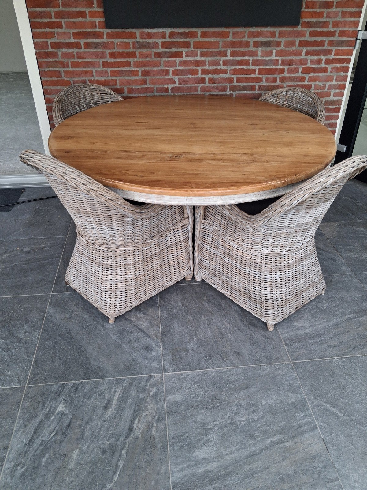 Ronde massief teak houten eettafel 160 cm doorsnee, Huis en Inrichting, Ophalen, Gebruikt, 150 tot 200 cm, Vijf personen of meer
