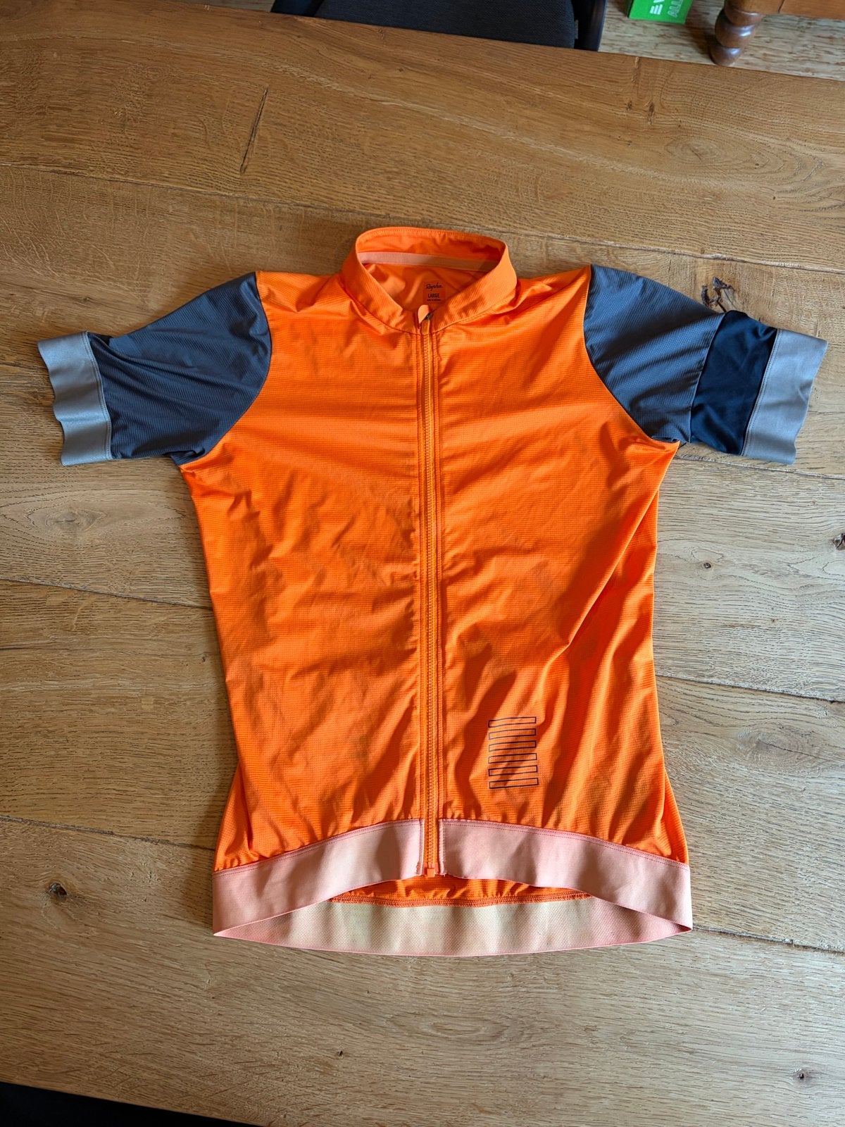 Rapha Pro Team Fietsjersey Maat L - Oranje/Grijs, Maat 52/54 (L), Oranje, Ophalen of Verzenden, Hardlopen of Fietsen