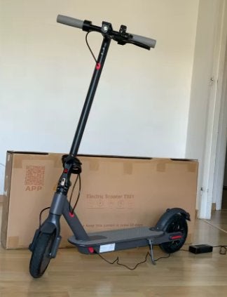 Elektrische step M365 X1 opvouwbaar met oplader - Nieuw!