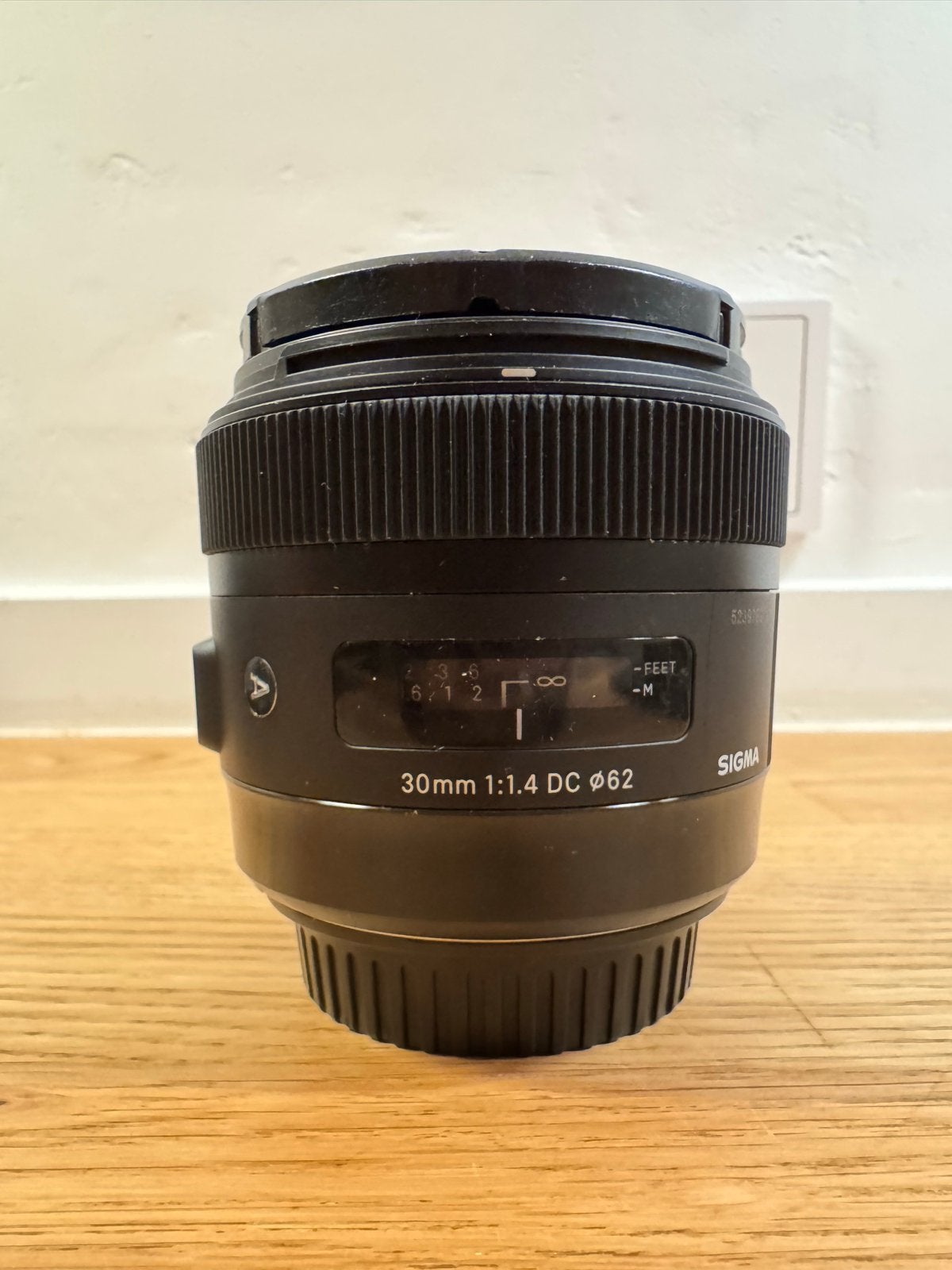 Sigma 30mm f/1.4 Art lens voor Canon EF-S met accessoires, Sigma, Ophalen of Verzenden, Zo goed als nieuw, Standaardlens