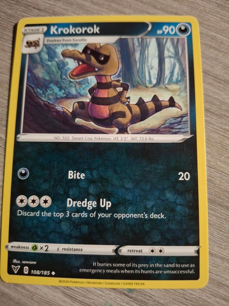 Krokorok Pokémon Kaart 108/185 - Zo goed als nieuw, Ophalen of Verzenden, Zo goed als nieuw, Losse kaart