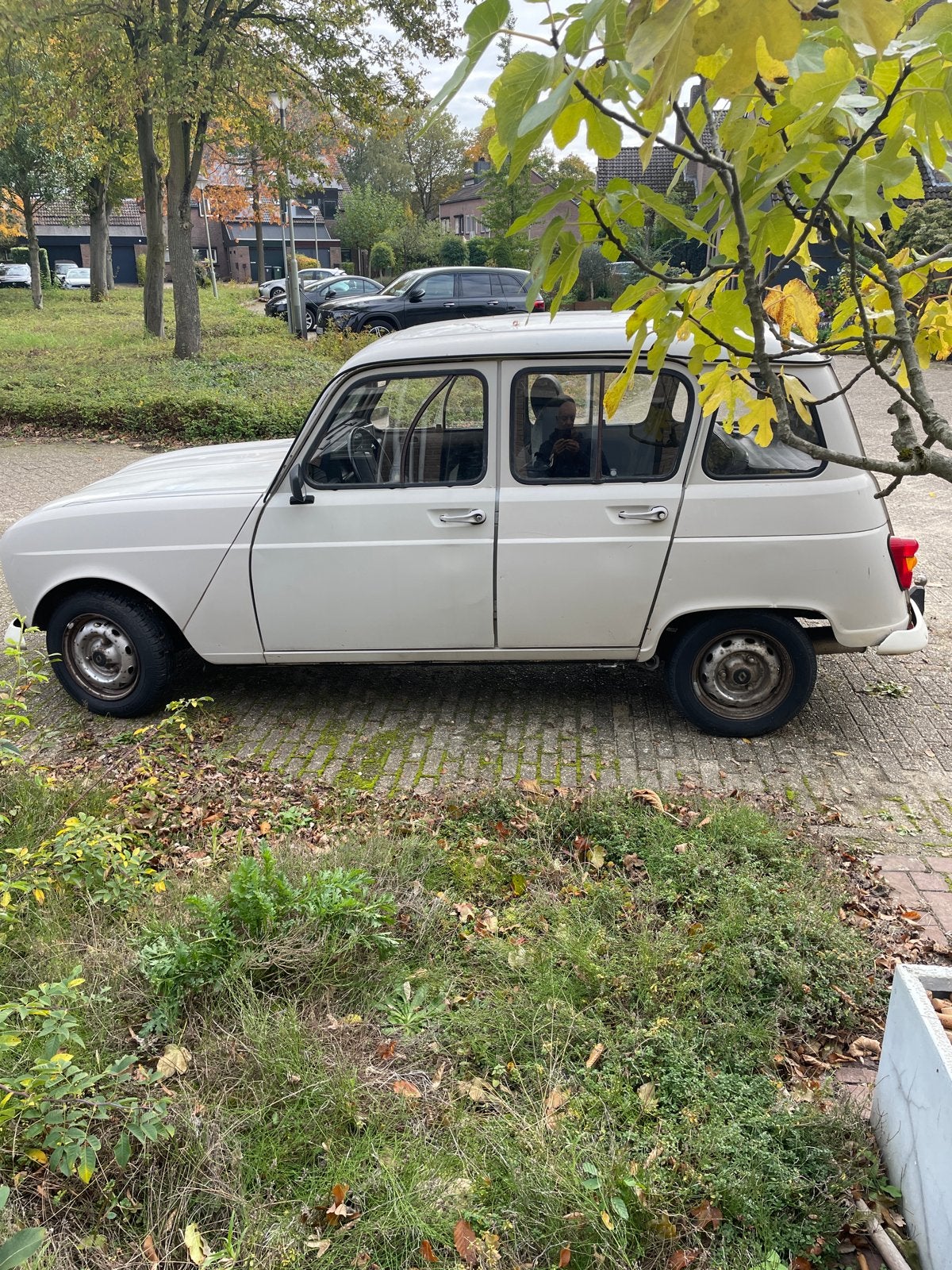 Renault 4 1.1 GTL 1992 Beige, 49 pk, 4 cilinders, Beige, Handgeschakeld