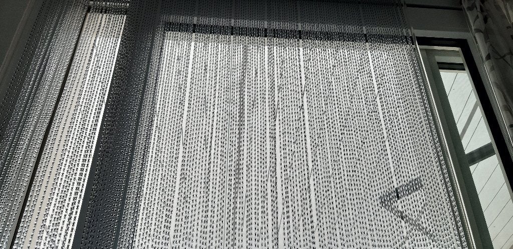 Vliegenhorgordijn voor deur., Doe-het-zelf en Verbouw, Deuren en Horren, Ophalen, 80 tot 100 cm, Overige typen, Zo goed als nieuw