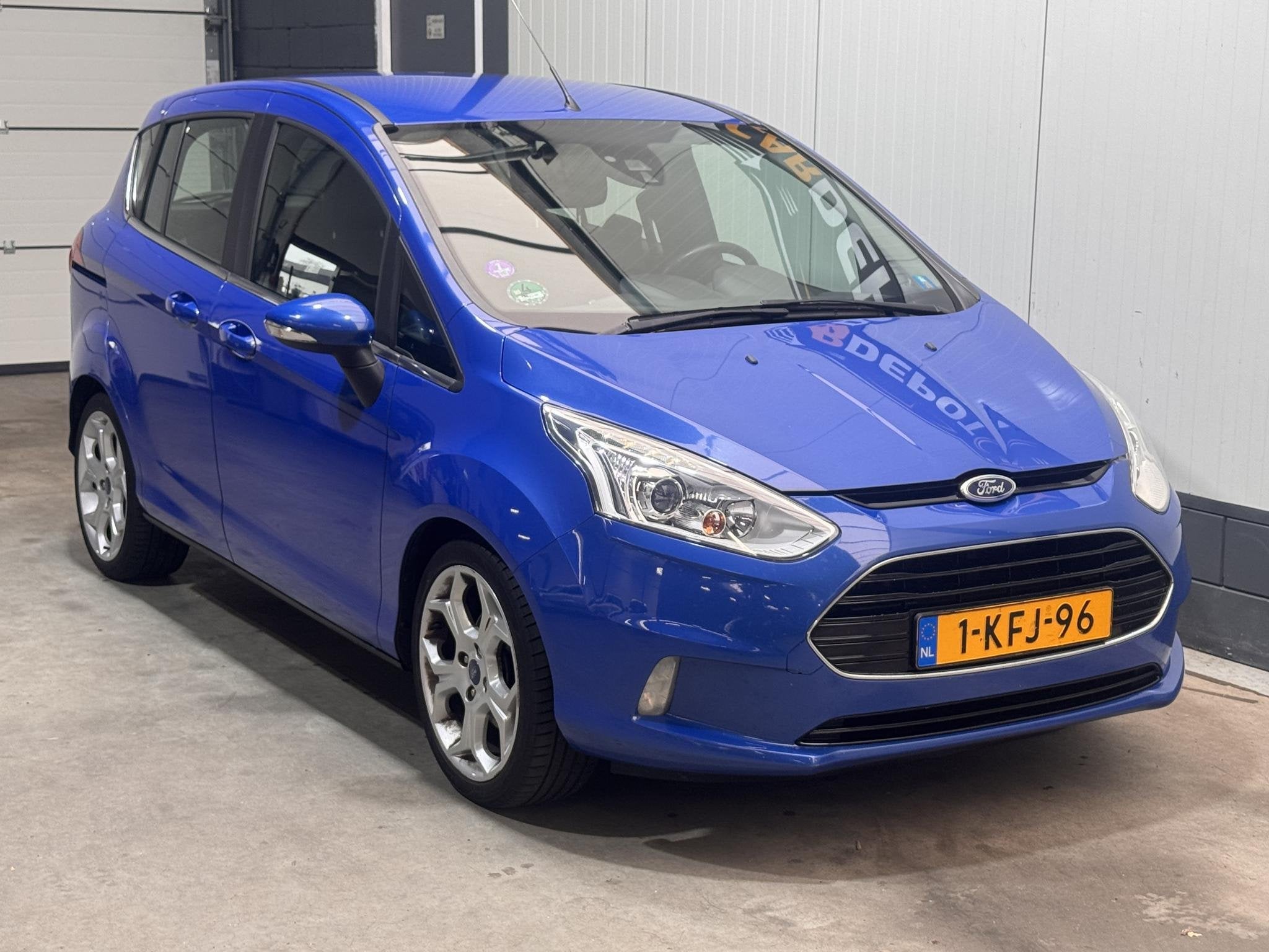 Ford B-Max 1.0 EcoBoost Titanium Zeer Netjes, Auto's, Voorwielaandrijving, Euro 5, Gebruikt, 750 kg