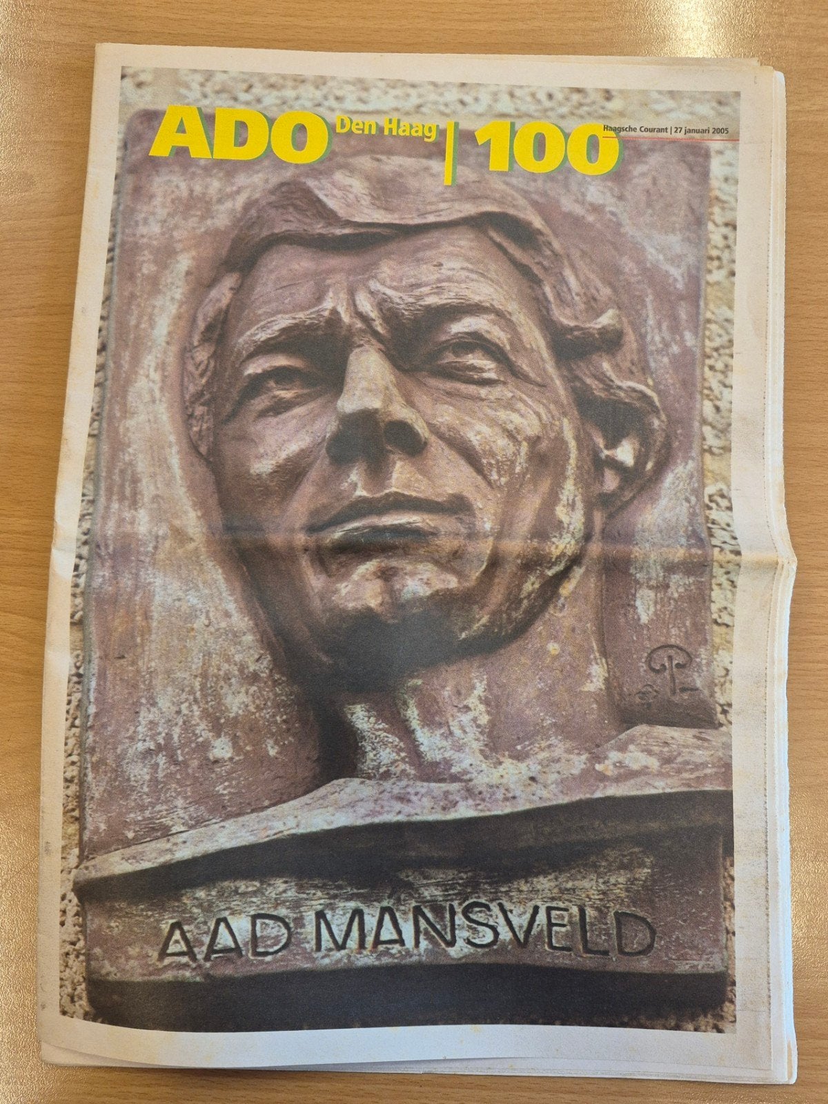 ADO 100 jaar Aad Mansveld zeldzaam FC Den Haag jubileumkrant, Ophalen of Verzenden, Zo goed als nieuw, Balsport