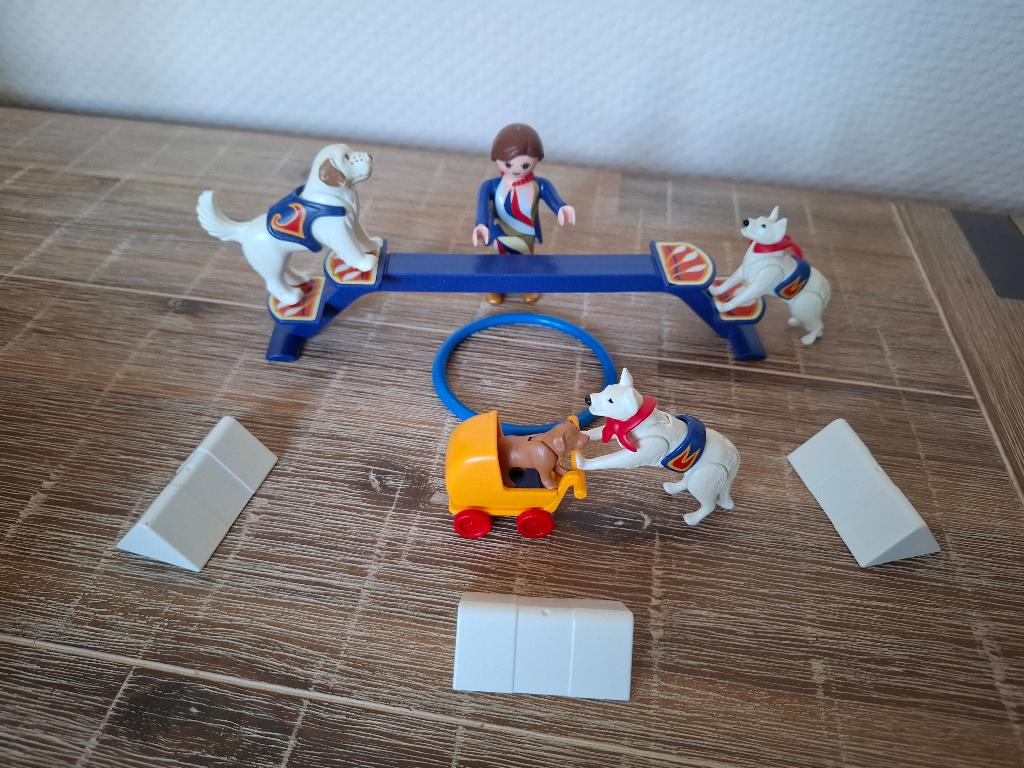 Playmobil circus honden trainer met honden en attributen, Ophalen of Verzenden, Zo goed als nieuw
