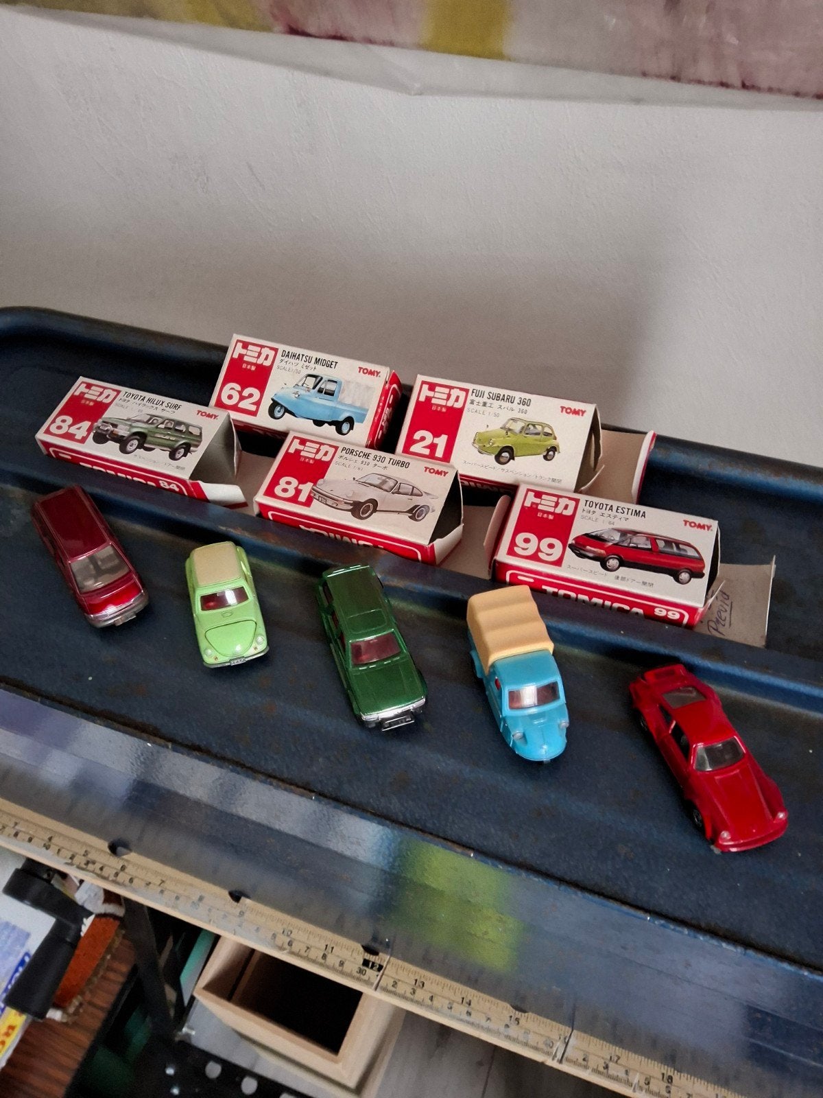 Vintage Tomica Diecast Auto's met Originele Dozen, Hobby en Vrije tijd, Modelauto's | 1:43, Ophalen, Gebruikt, Auto, Overige merken