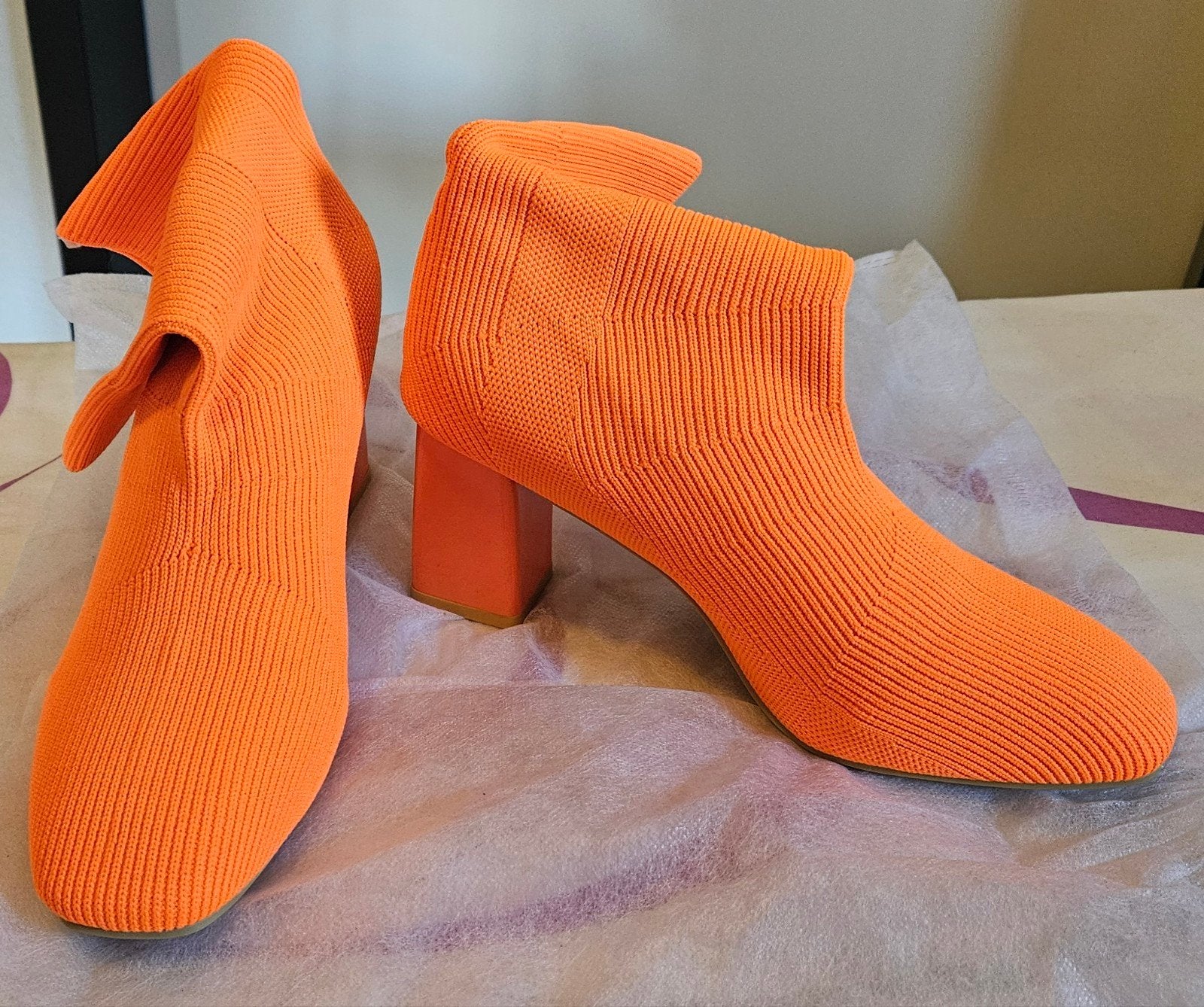 Oranje Enkellaarsjes - Maat 39, Hakhoogte 7 cm, Kleding | Dames, Lage of Enkellaarzen, Nieuw, Oranje, Ophalen of Verzenden