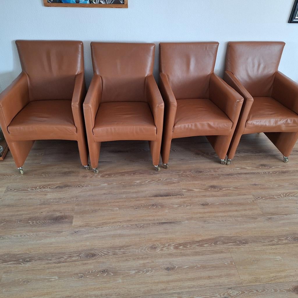 Bert Plantagie 4 leren stoelen wielen verrijdbaar, Ophalen, Gebruikt, Vier