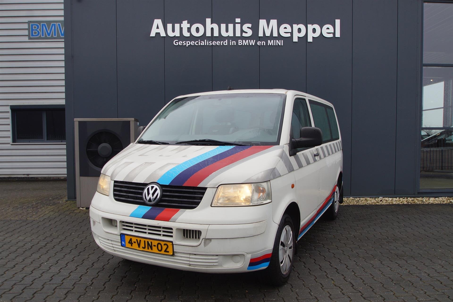 Volkswagen Transporter T5 2.5 TDI Automaat 130 pk APK 18-09-, Auto's, Automaat, Gebruikt, Overige carrosserieën, Wit