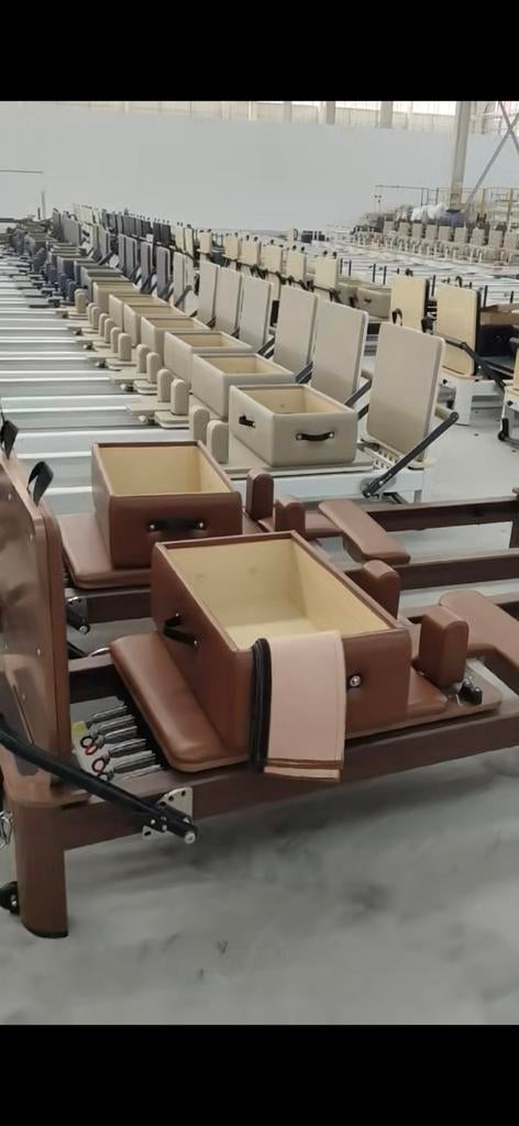Pilates reformer Aluminium met hout look studio kwaliteit, Ophalen