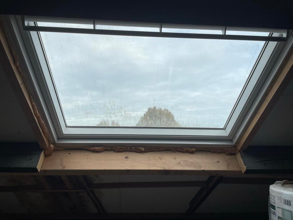Velux GGL UK04 Dakraam 134x98cm met gootstuk EDW UK04, Ophalen, Gebruikt, 80 tot 120 cm, 120 tot 160 cm