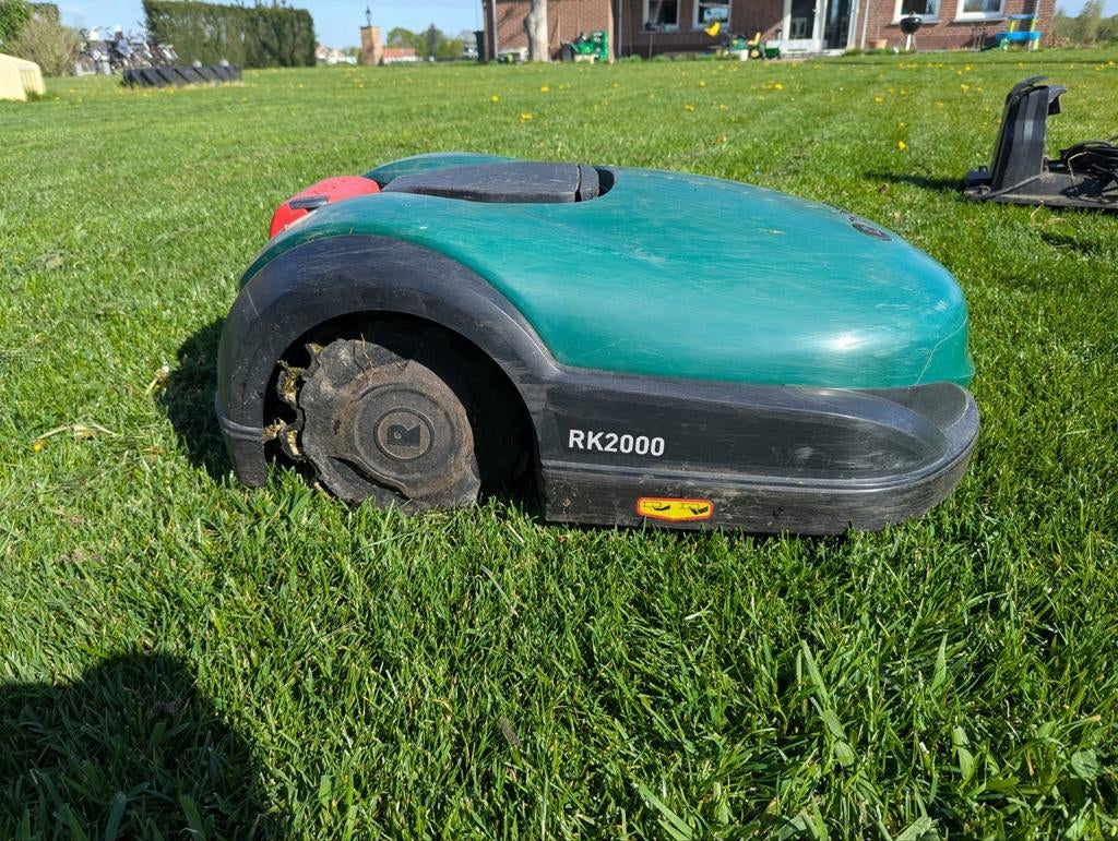 Robomow RK2000 robotmaaier – nieuwe accu – werkt perfect, Ophalen, Gebruikt, Robomow, Bestuurbaar via app