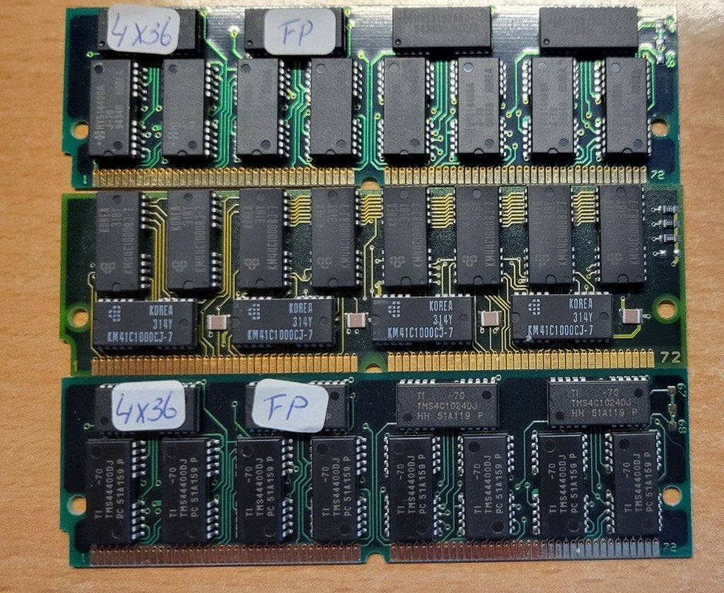 3X 4 MB FPM-RAM (Fast Page Mode) 72-pins PS/2 SIMM + parity, Computers en Software, Ophalen of Verzenden