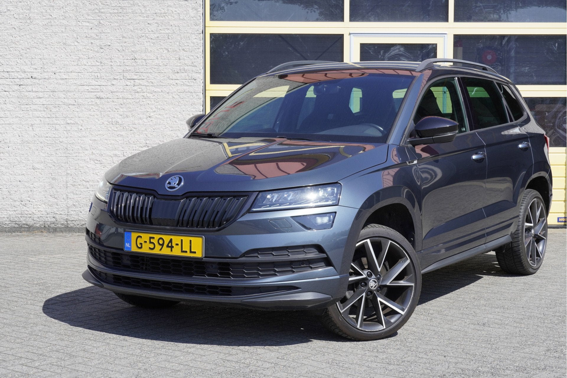 Skoda Karoq 1.5 TSI ACT 150PK! Automaat Sportline Business B, Dealer onderhouden, Stof, 4 cilinders, 150 pk