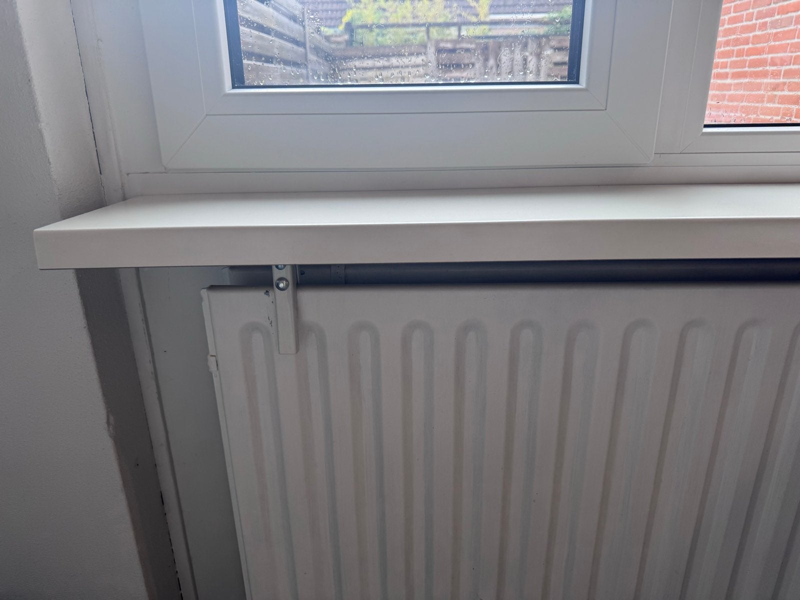 MDF vensterbank met radiatorbevestiging - 153x20 cm, Ophalen, Gebruikt
