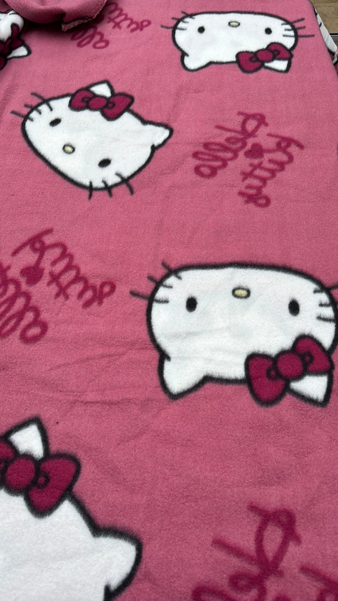 Hello Kitty Fleece Deken - Roze, 130x160 cm, Ophalen of Verzenden, Zo goed als nieuw
