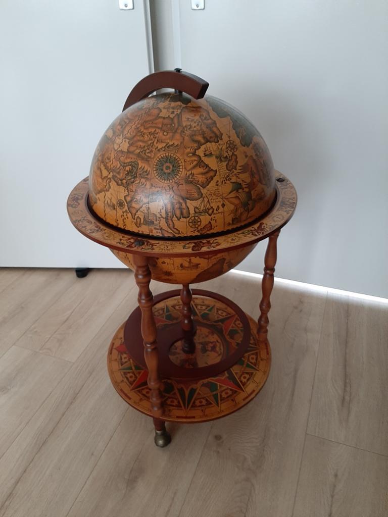 Schitterende bar globe voor flessen en glazen, Ophalen, Zo goed als nieuw
